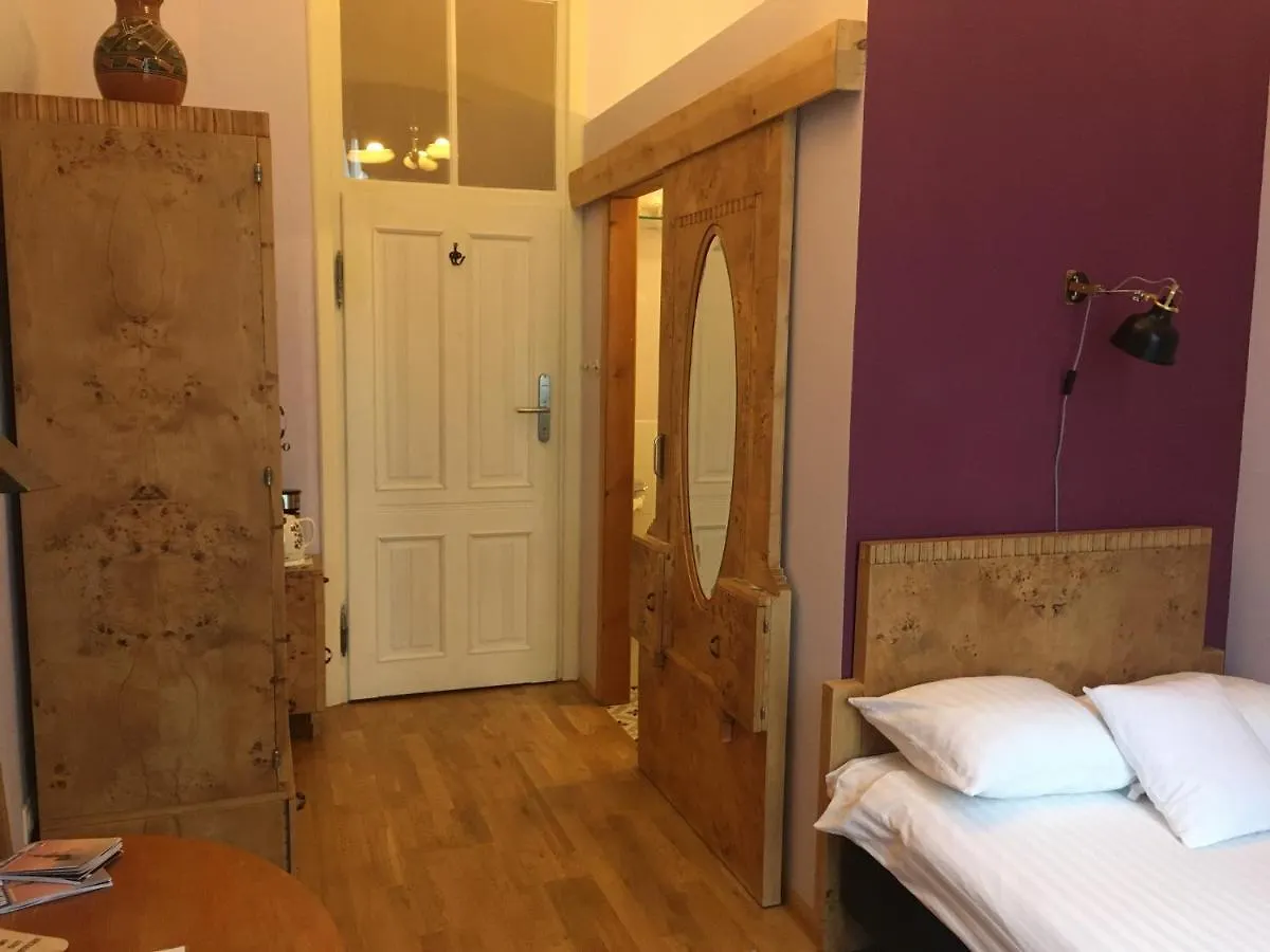 Chopin Boutique Aparthotel Warschau 4*,